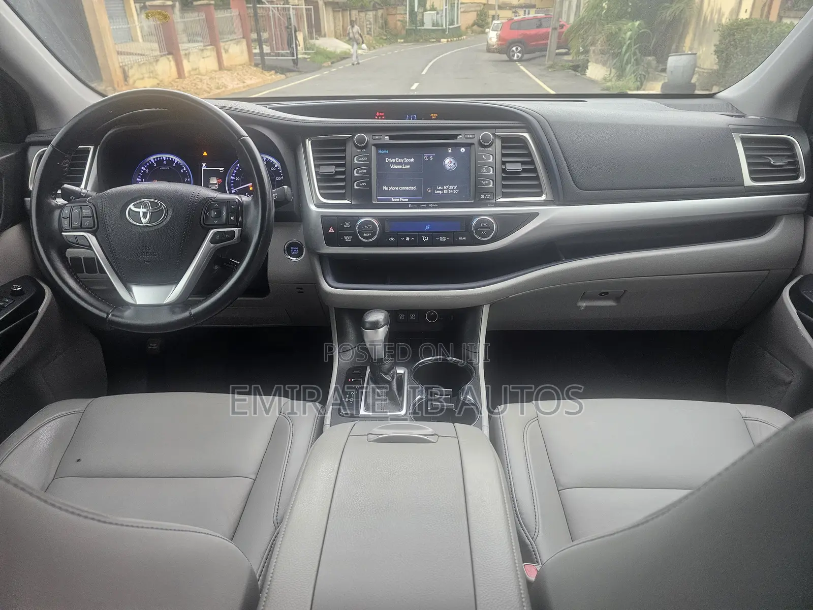 Toyota Highlander XLE 2019 Silver