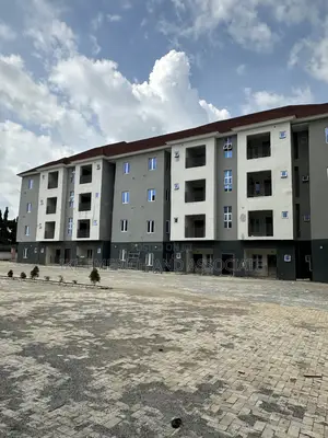 2bdrm Block of Flats in Area 1 for sale