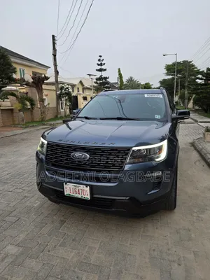 Ford Explorer Sport AWD 2018 Blue