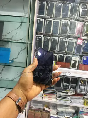 Apple iPhone X 64 GB Black