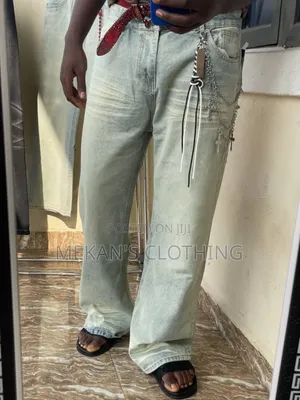 Exclusive Baggy Jeans