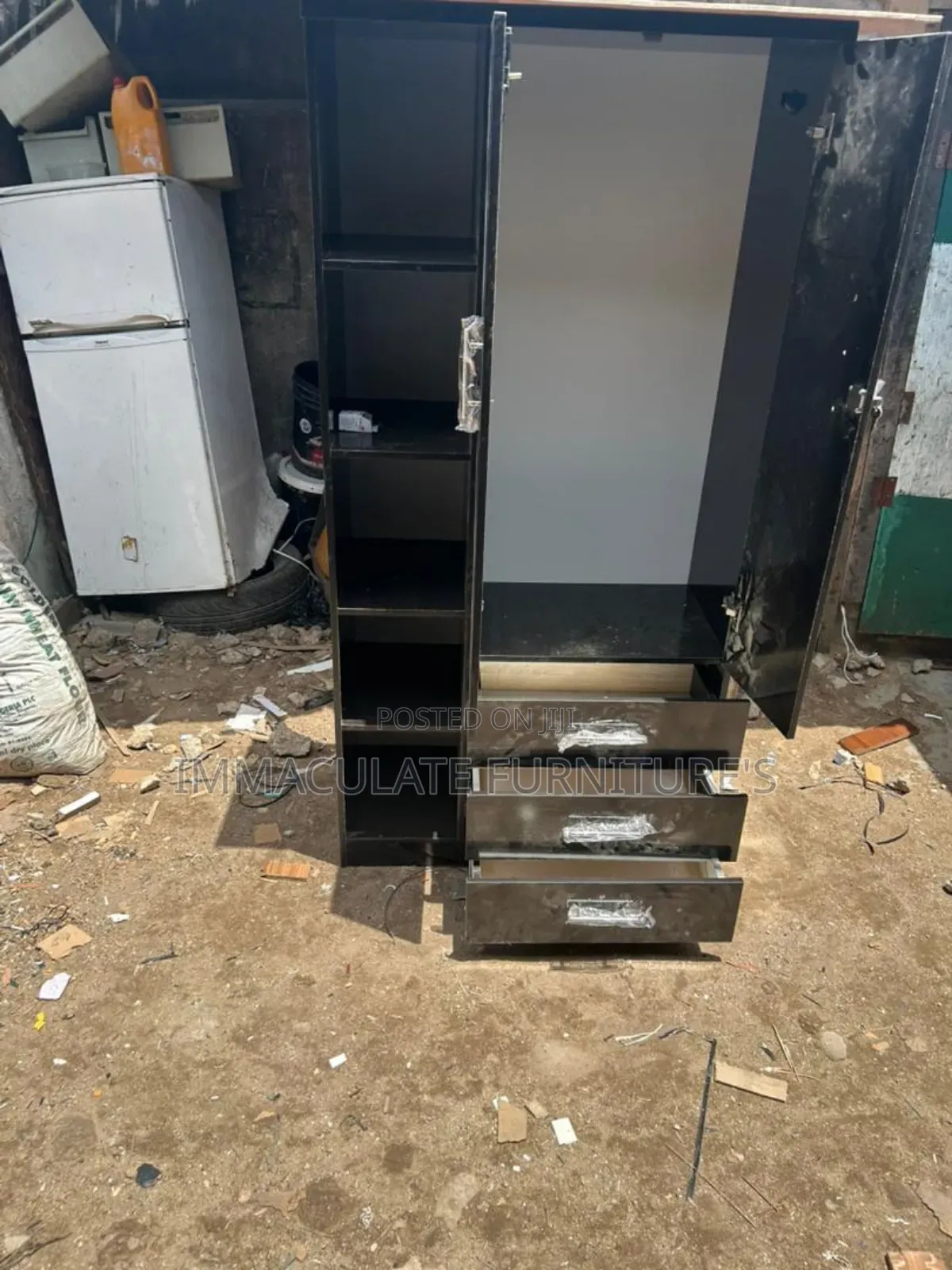 3x6ft Wardrobe