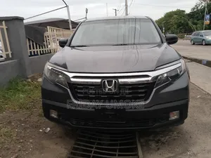 Honda Ridgeline RTL AWD Crew Cab 125.2 in. WB 2017 Gray