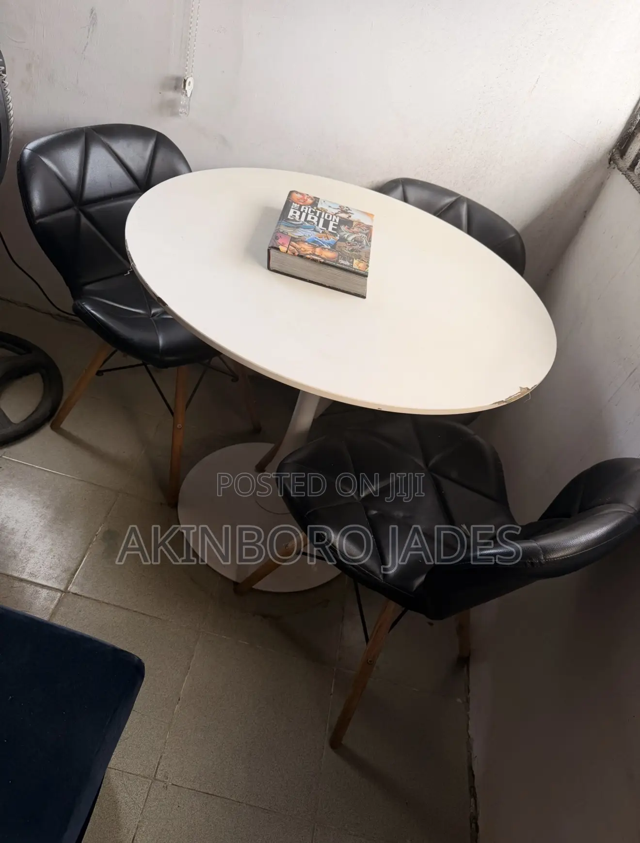 3 Sitter Dinning Table Set