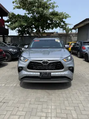 Toyota Highlander Platinum AWD 2020 Silver