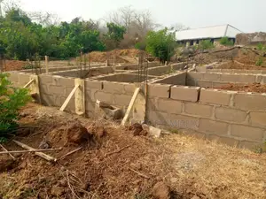 Uncompleted 10 Rooms Self Contain Hostel At Oye Ekiti