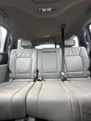 Honda Pilot Touring w/RES/Navi FWD (3.5L 6cyl 5A) 2010 Black