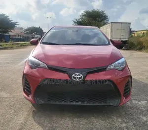 Toyota Corolla LE (1.8L 4cyl 2A) 2018 Red