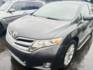 Toyota Venza XLE 2011 Gray