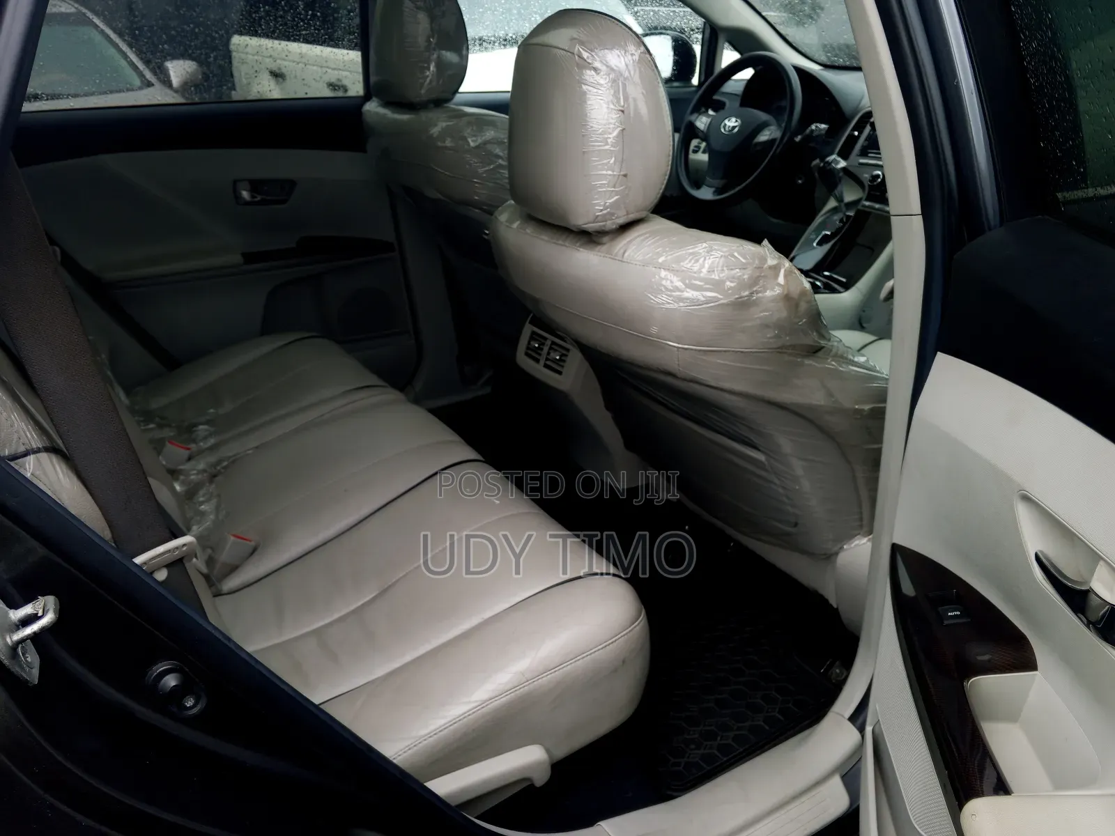 Toyota Venza AWD 2011 Gray