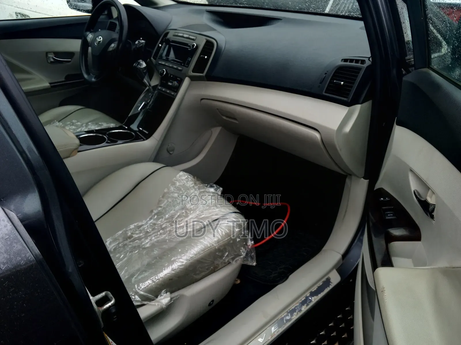 Toyota Venza AWD 2011 Gray