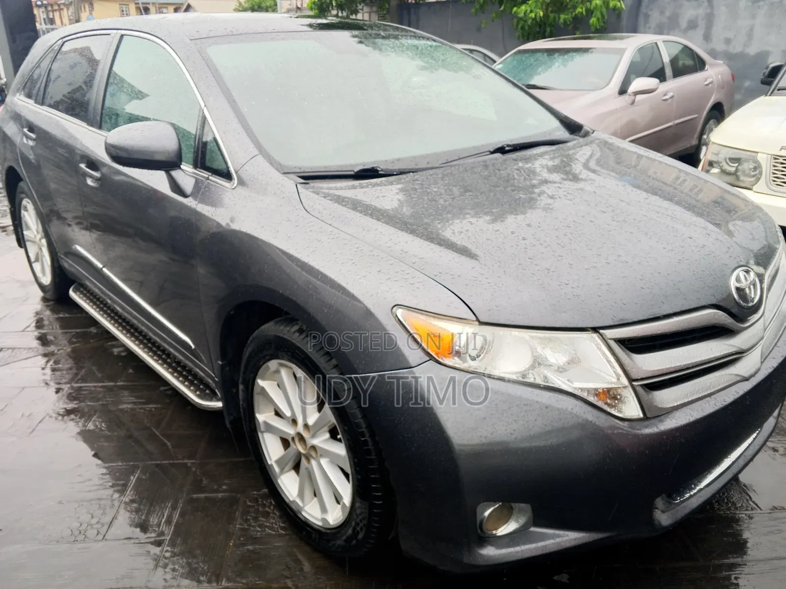 Toyota Venza AWD 2011 Gray