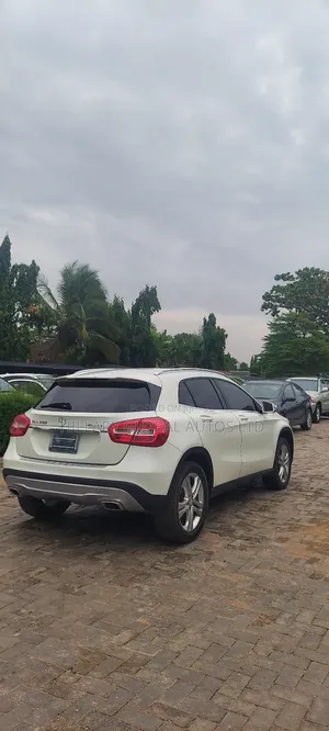 Mercedes-Benz GLA 250 2015 White