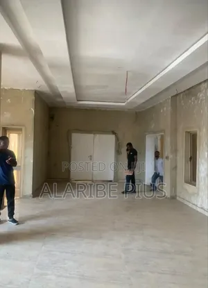 9bdrm Mansion in Estate, Guzape District for sale