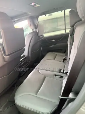 Lexus LX LX 600 2023 Gold