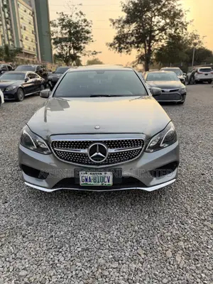 Mercedes-Benz E350 Base 4Matic Sedan AWD (3.5L 6cyl 7A) 2013 Gray