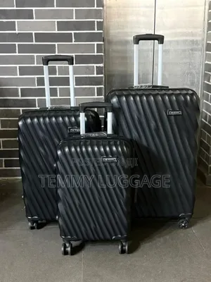 Super Light Weight Plastic Luggage Boxes