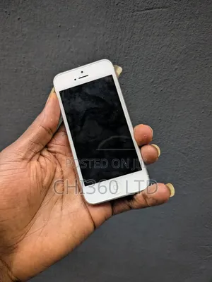 Apple iPhone 5 16 GB White