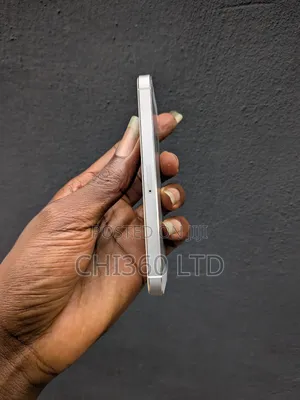 Apple iPhone 5 16 GB White