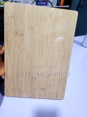 Quality Wooden/Bamboo Chopping/Cutting Board