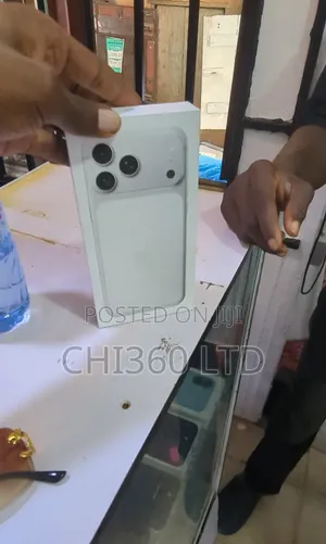 New Apple iPhone 17 Pro Max 256 GB Silver