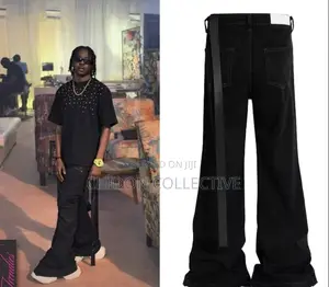 Free Mouth Baggy Jeans