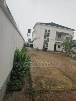 5bdrm Duplex in Isheri North Gra for sale