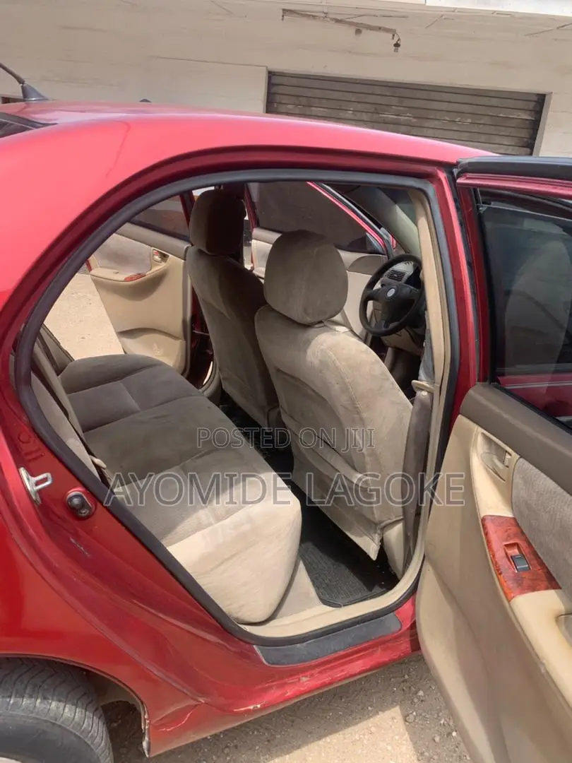 Toyota Corolla LE 2005 Red
