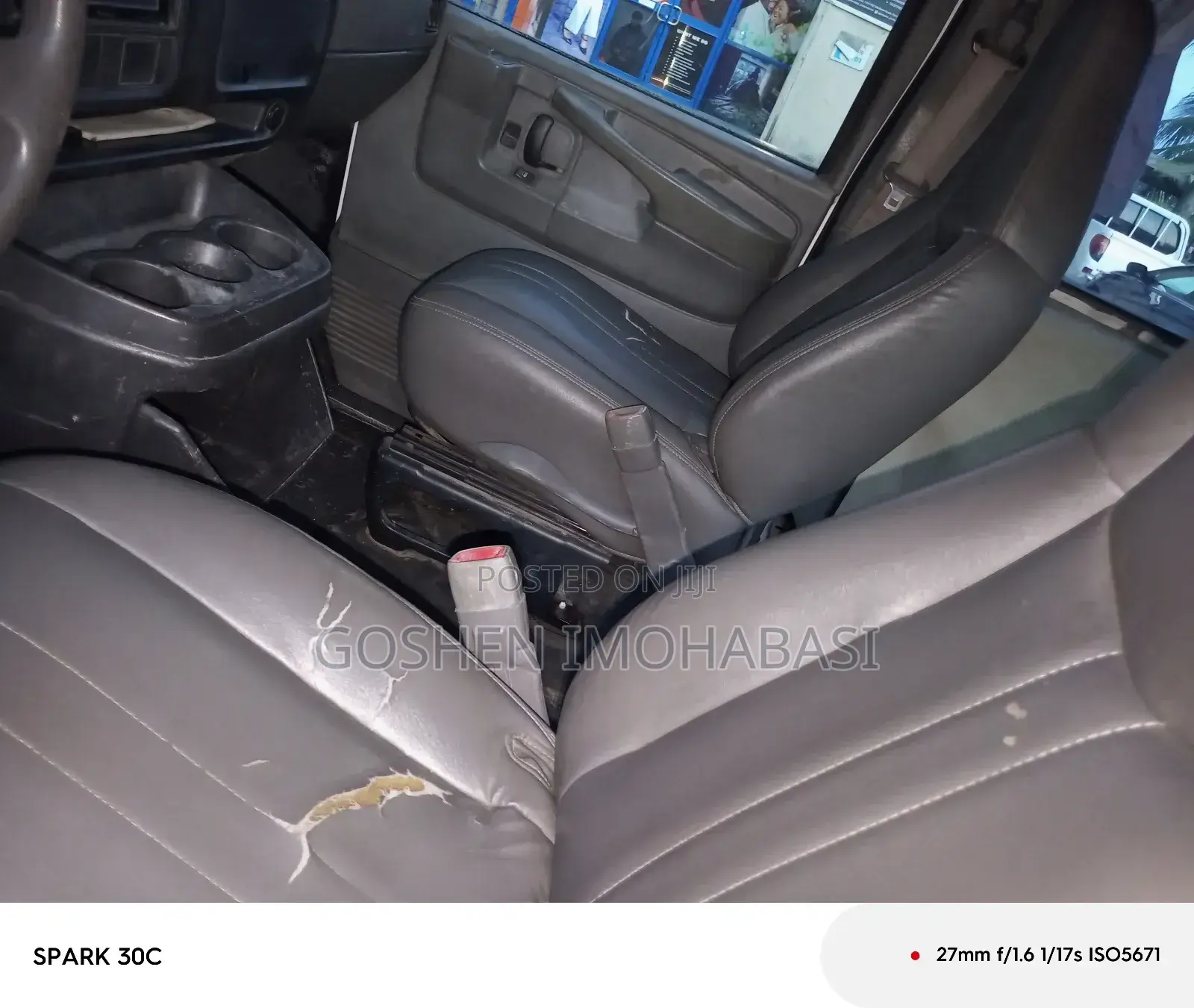 Chevrolet 3500 2005 White