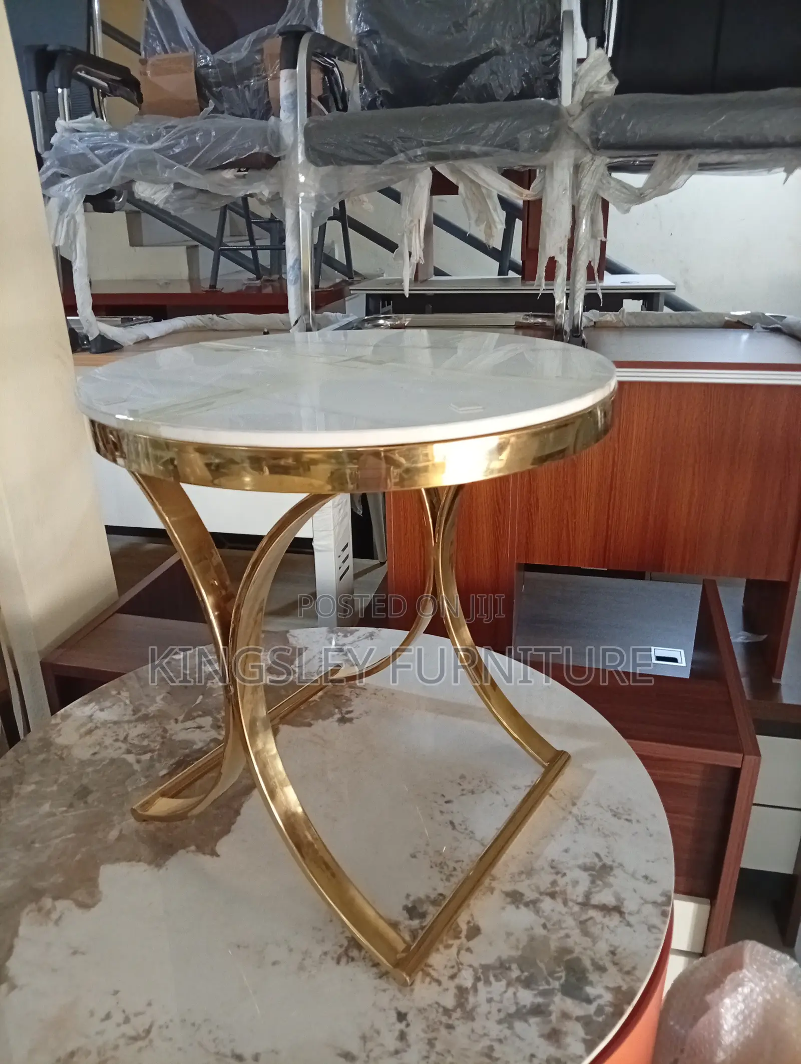 Foreign Side Stool Mabel Top