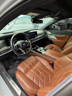 BMW 760 2023 Gray