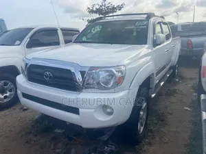 Toyota Tacoma Double Cab V6 Automatic 2011 White
