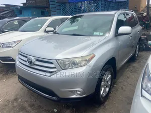 Toyota Highlander Limited 2012 Silver
