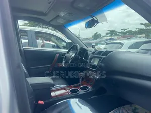 Toyota Highlander Limited 2012 Silver