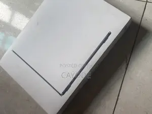 New Laptop Apple MacBook Air 16GB Apple M4 SSD 256GB
