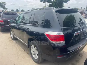Toyota Highlander Limited 3.5l 4WD 2013 Black