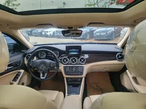Mercedes-Benz GLA 250 2017 Black