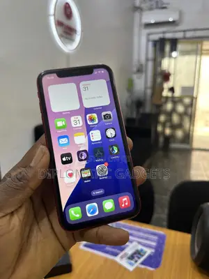 Apple iPhone XR 64 GB Red