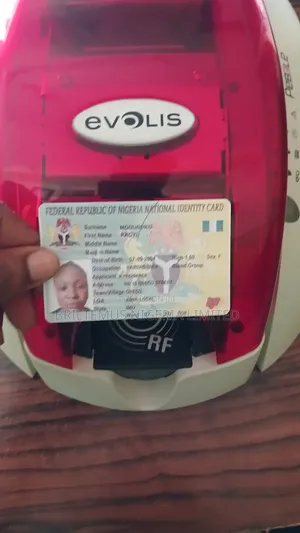 Tested Ok Uk-Used Evolis Pebble3 Single Sided Plastic Id Card Printer
