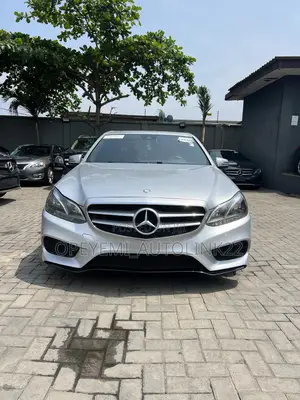 Mercedes-Benz E350 Base 4Matic Sedan AWD (3.5L 6cyl 7A) 2014 Silver