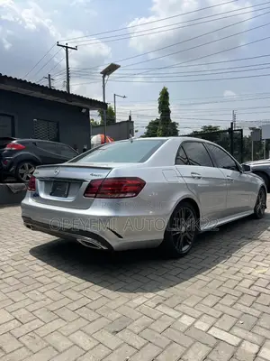Mercedes-Benz E350 Base 4Matic Sedan AWD (3.5L 6cyl 7A) 2014 Silver