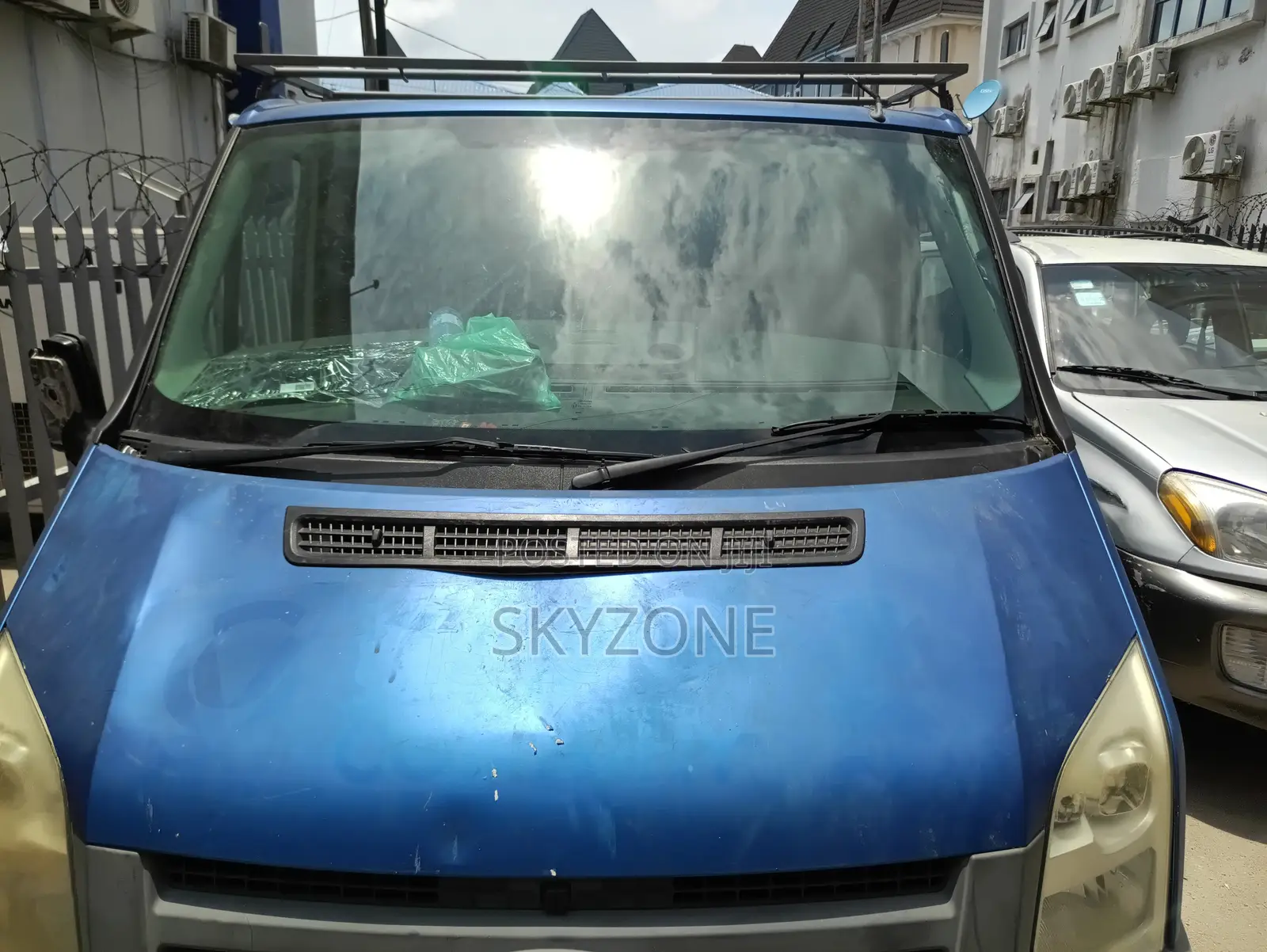 Ford Transit 2010 Blue