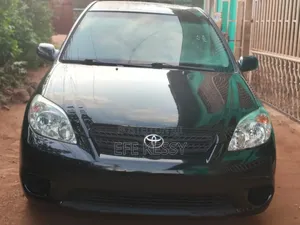 Toyota Matrix XR Hatchback FWD (1.8L 4cyl 4A) 2005 Black