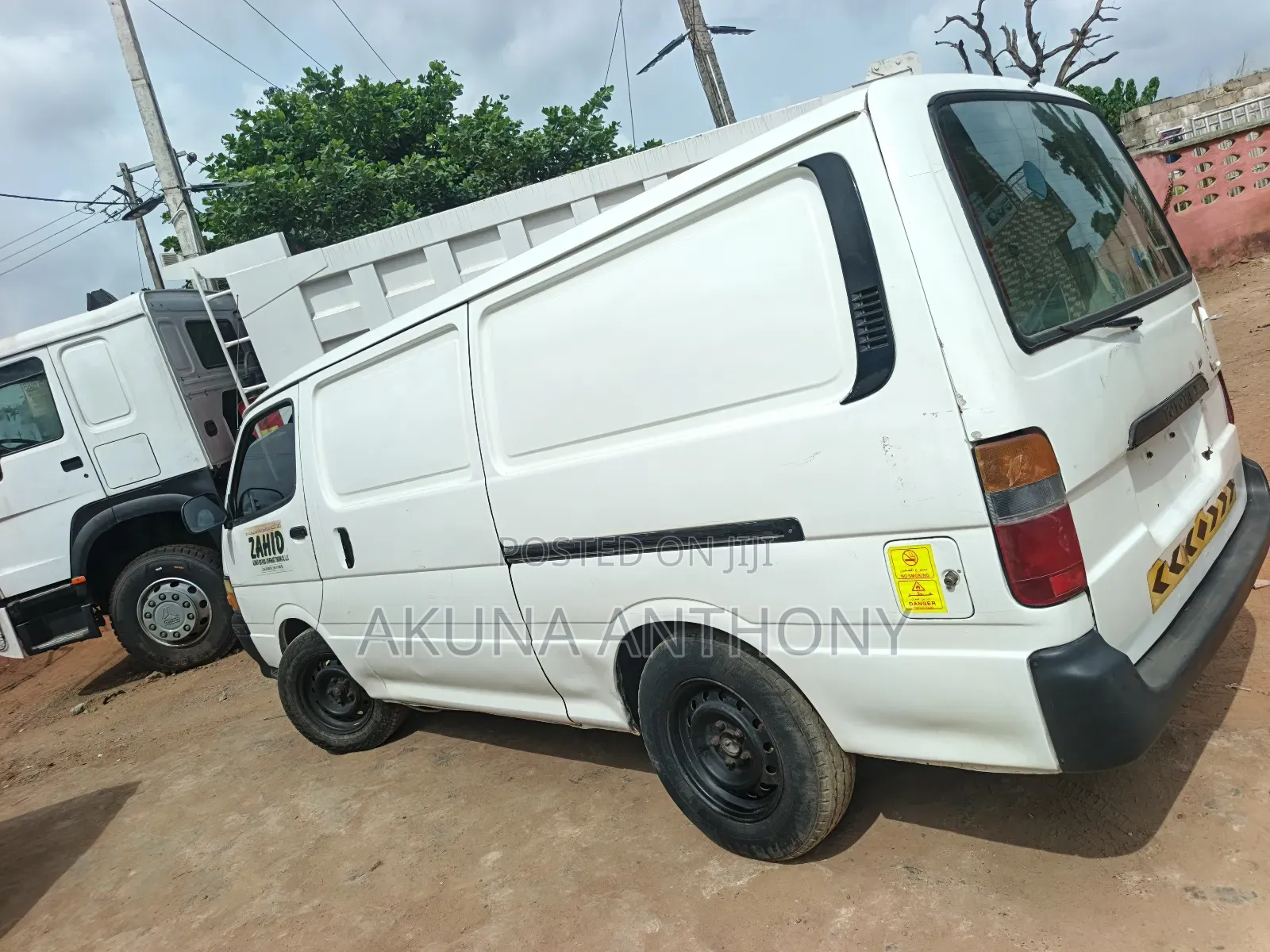 Toyota HiAce 2005 White