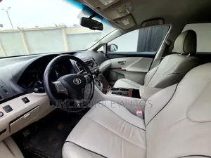 Toyota Venza V6 2010 Red