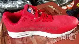 Jugging Sports Canvas