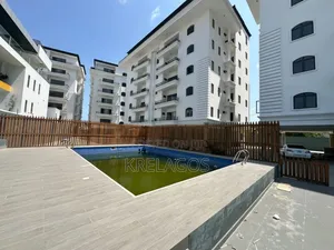 2bdrm Apartment in Lekki Phase 1 for rent