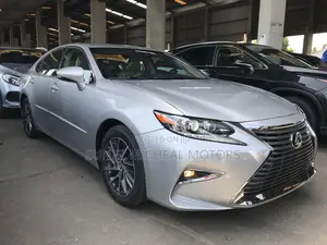 Lexus ES 2017 Silver