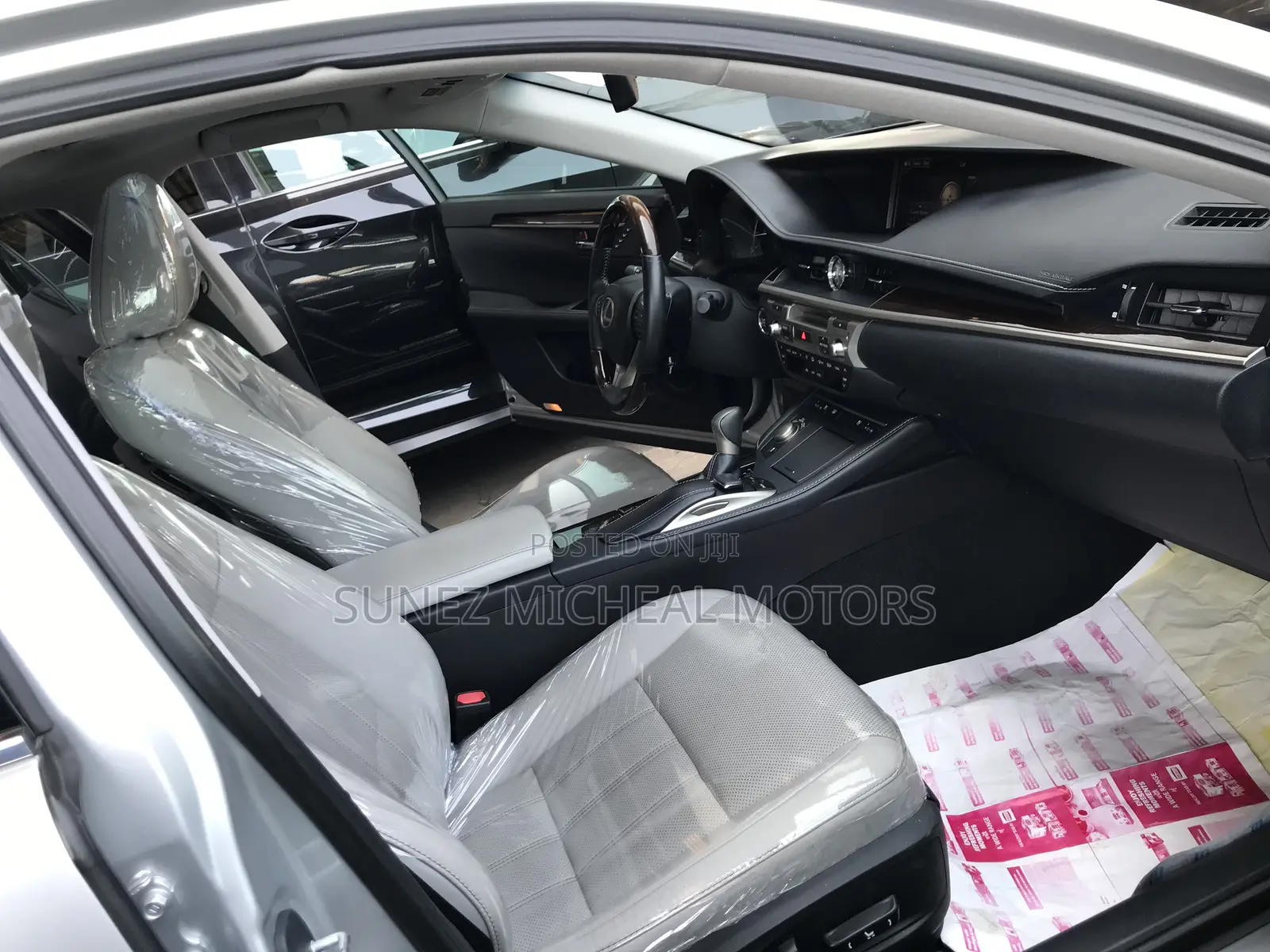 Lexus ES 2017 Silver