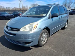 Toyota Sienna 2004 Blue